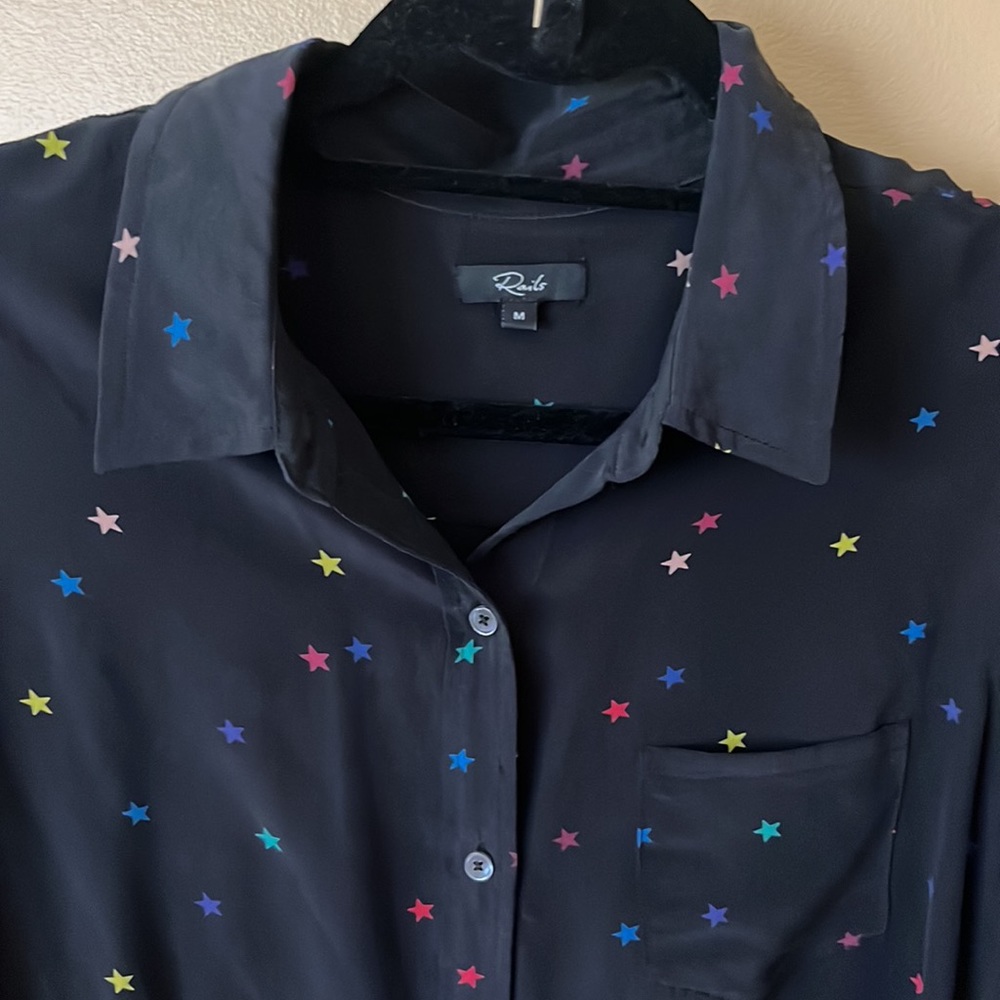 Rails Silk Button Down Size Medium - image 2